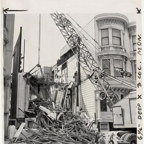[Crane smashes against a dwelling in the Western Addition]
