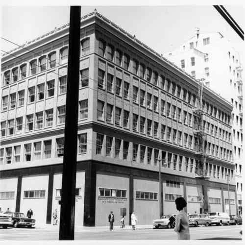 [Crocker-Citizens National Bank's data processing center at New Montgomery and Mission streets]