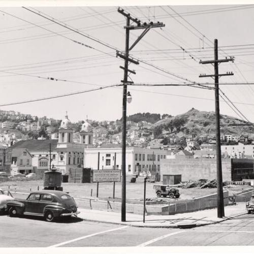 [Construction of Eureka Valley playground and Fieldhouse]
