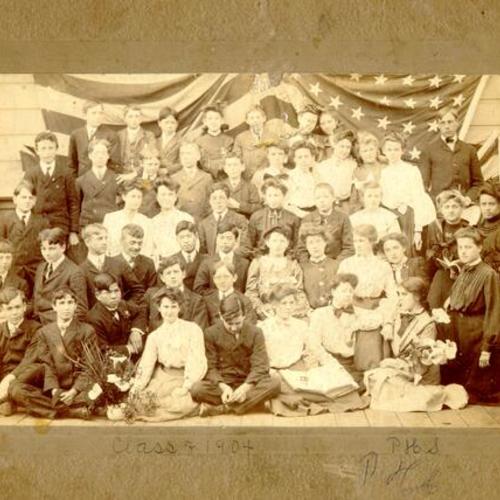 [1904 class photo from unidentified San Francisco school]