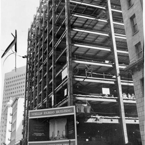 [43-story Wells Fargo Bank building under construction at Sutter and Montgomery streets]