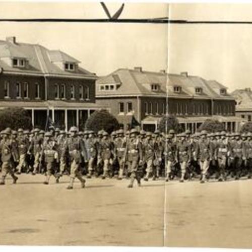 [Thirtieth Infantry troops marching at the Presidio of San Francisco]