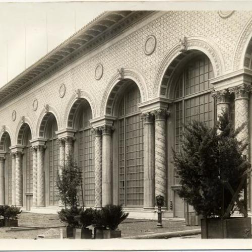 [Exterior of the Palace of Agriculture, Panama-Pacific International Exposition]