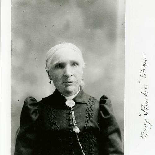 [Portrait of Mary "Auntie" Shaw, San Francisco midwife]