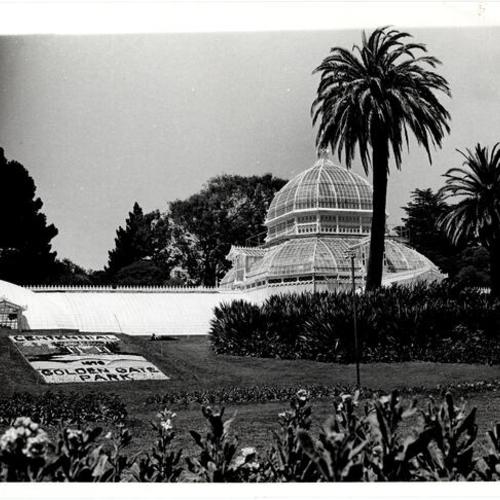 [Floral display outside the Conservatory of Flowers for the Golden Gate Park Centennial]
