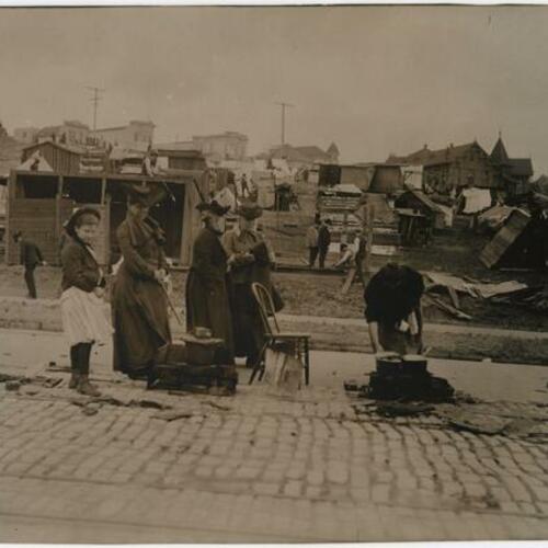Refugee camp at Mint Hill after the 1906 earthquake and fire