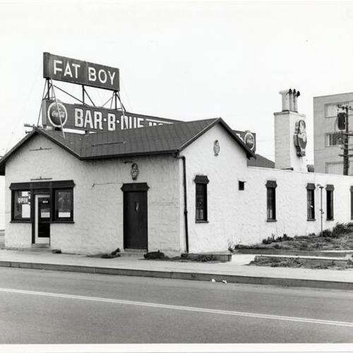 [Fat Boy restaurant, Lincoln Way and La Playa]
