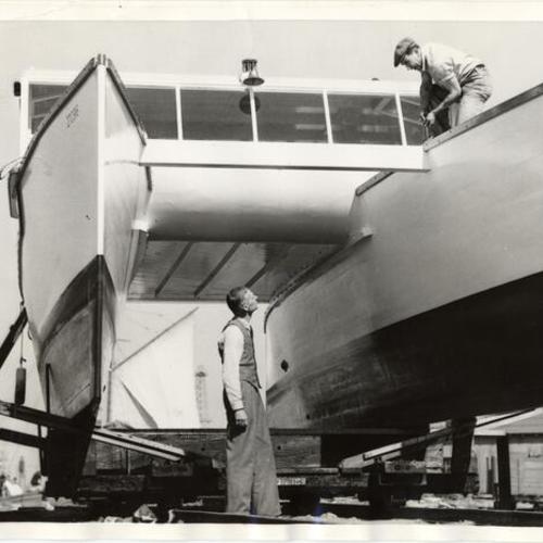 [Dual-hulled powerboat constructed by Earl E. McClary]