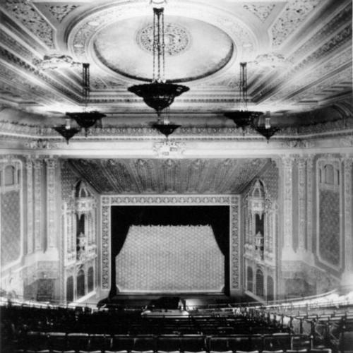 [Interior of the Granada (Paramount) Theater]