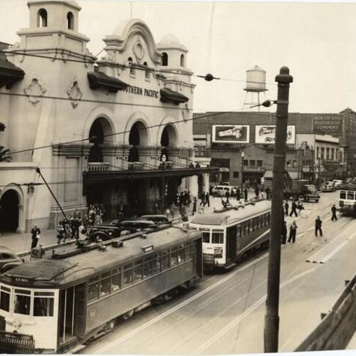 [Southern Pacific Depot at 3rd and Townsend streets]