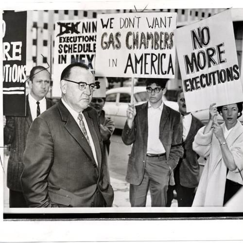 [Edmund G. Brown confronted by picketers outside the State Building on Los Angeles]