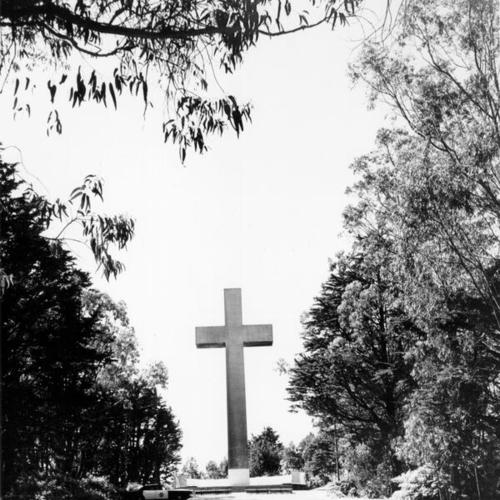 [Cross at the summit of Mount Davidson where Easter services are held]