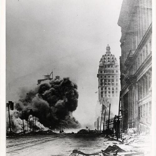 [Dynamiting at Kearny and Market Street after the earthquake and fire of April 18, 1906]