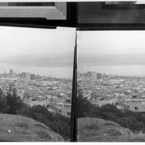 [View of the downtown San Francisco from Twin Peaks]
