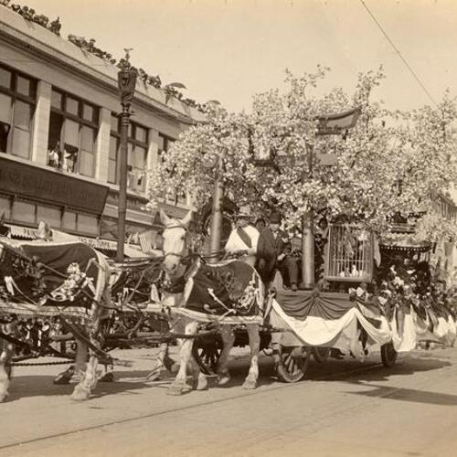 [Cherry blossom float of the Japanese, Parade from Portola Festival, October 19-23, 1909]