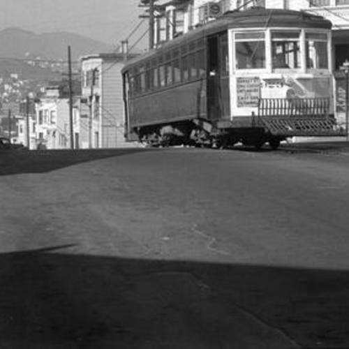 [Cortland avenue at Bonview street looking west at #9 line car 923]