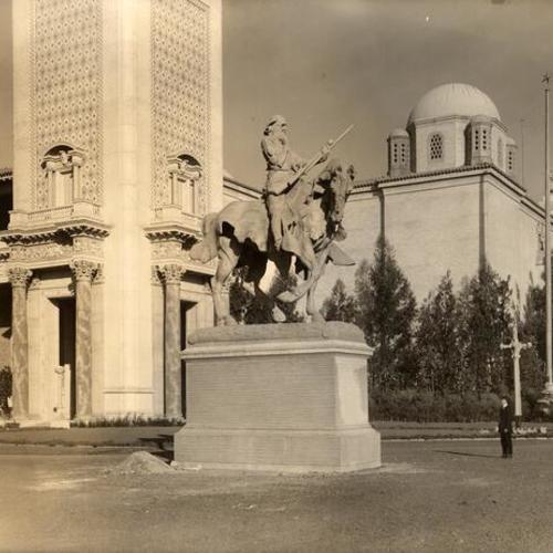 [The Pioneer by Solon H. Borglum at the Panama-Pacific International Exposition]