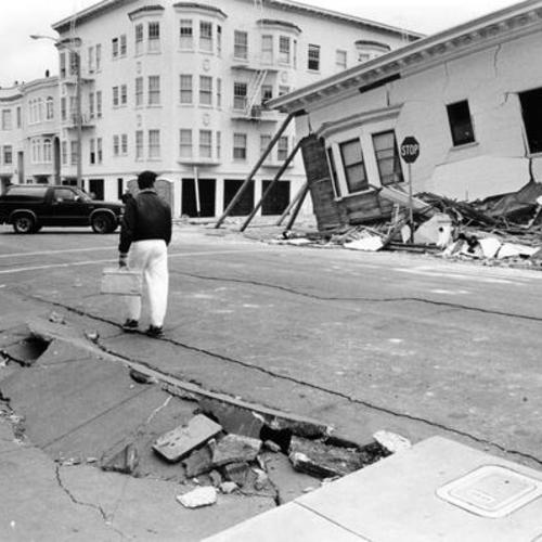 [Street pavement damage caused by Loma Prieta earthquake]