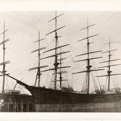 [Sailing ship "Queenstown"]