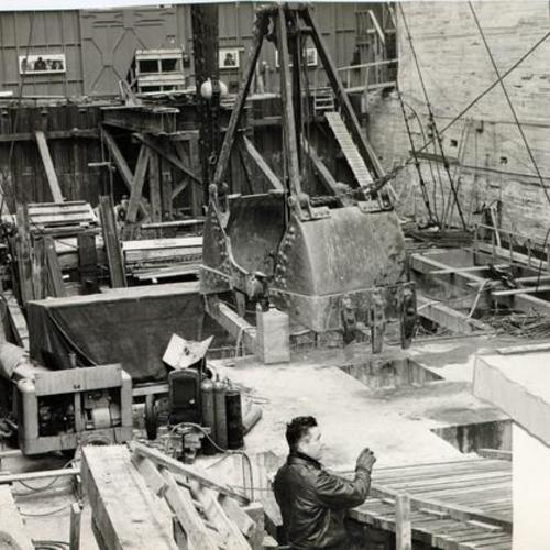 [Construction of Standard Oil Company building annex at 265 Bush Street]