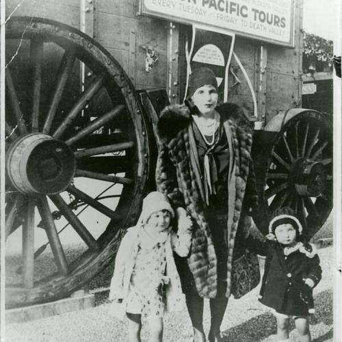 [Myrtle with her daughters Esther and Lucille on their way to Death Valley]