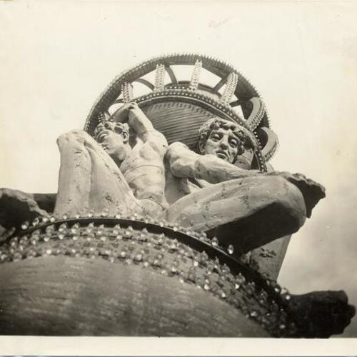[Close up of sculpture on top of the Tower of Jewels at the Panama-Pacific International Exposition]