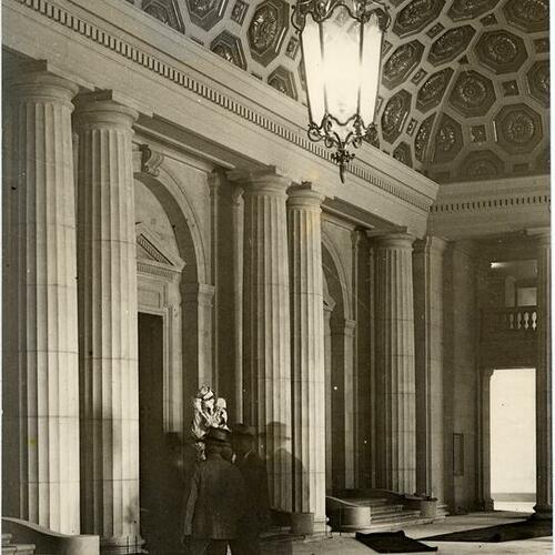 [Foyer of War Memorial Opera House]
