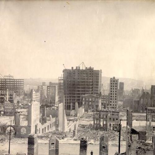 [View of downtown in ruins from Nob Hill]