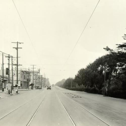 [Lincoln Way at 9th avenue]
