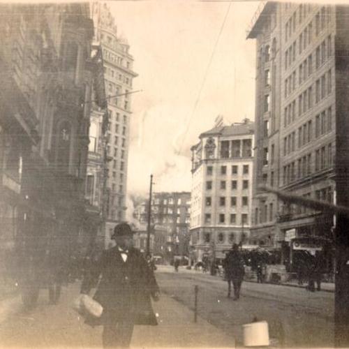 [Buildings burning in the area of 3rd and Market streets]
