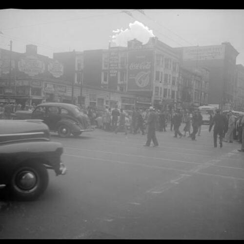[Scene of automobile accident at 3rd Street and Howard Street]