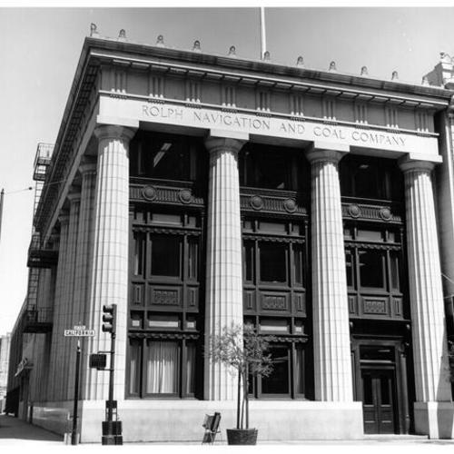[Bank of California branch in building on California Street with engraving on top saying "Rolph Navigation and Coal Company"]