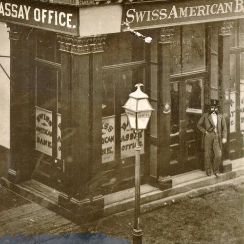 [Swiss American Bank at Clay and Leidesdorff street]
