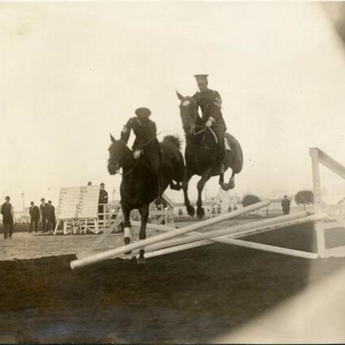[Army Horse Show at the Panama-Pacific International Exposition]