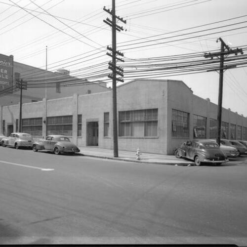 [1600 Bryant Street at 15th Street, The American Laundry Machinery Company, Rainier Beer & Ale Warehouse No. 3]