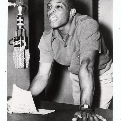 [Willie Mays recording song "Say Hey"]