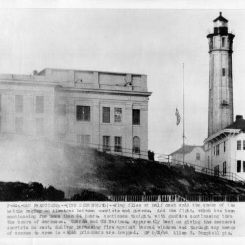 [Smoke surrounding the main Alcatraz Prison cell block during a three day prisoner revolt in May, 1946]