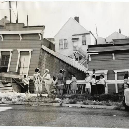 [Two collapsed houses in the Potrero District]