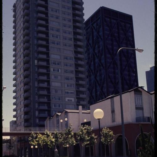 Sydney Walton Square and Golden Gateway apartments