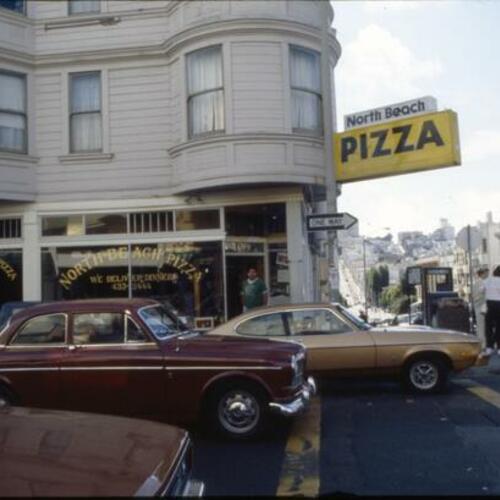 [North Beach Pizza, 1499 Grant Avenue]