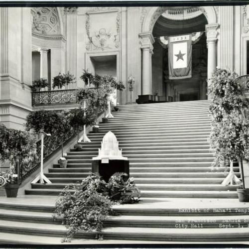 Exhibit of Baha'i Temple, San Francisco Dahlia Show, City Hall