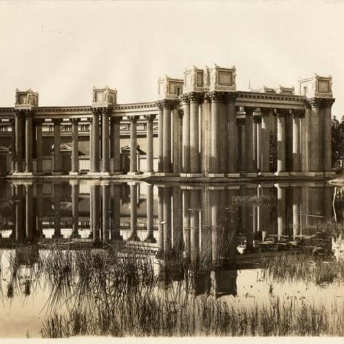 [Colonnades of Palace of Fine Arts]