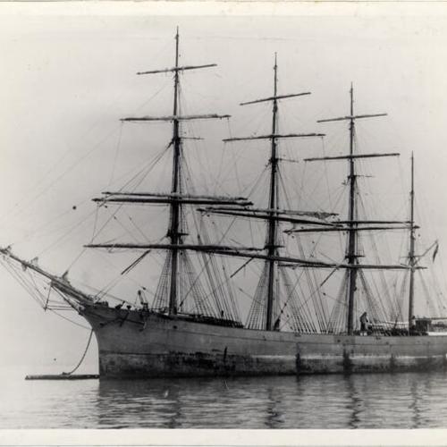 [Iron, 4-masted bark sailing ship "Lucipara"]