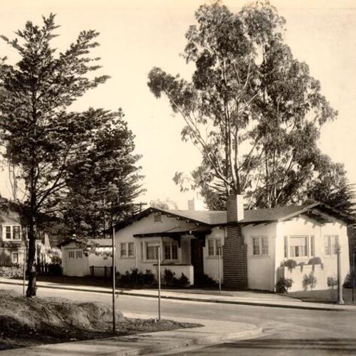 [House in Westwood Park]