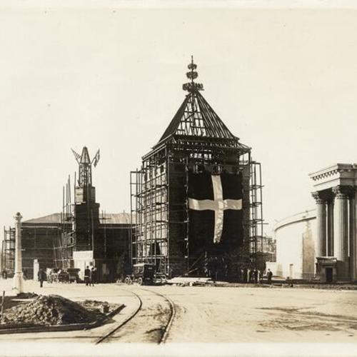 [Construction of Danish Building at the Panama-Pacific International Exposition]