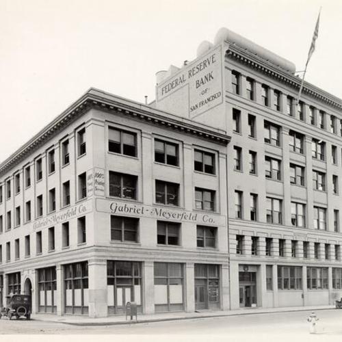 [Exterior of the Federal Reserve Bank of San Francisco on Sacramento Street, looking west]