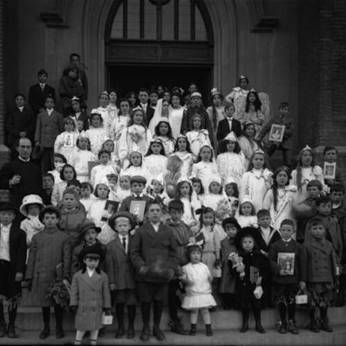Old St. Mary's Sunday school portrait of students on steps