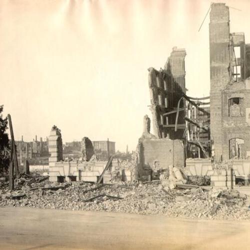 [Fairmont Hotel after the earthquake and fire of 1906]