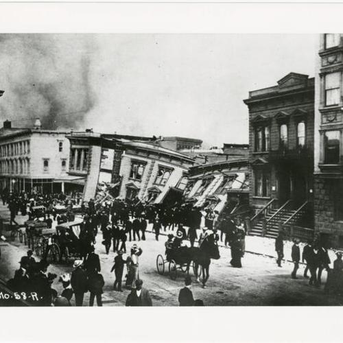 [Collapsed building on Golden Gate Avenue, near Hyde Street]