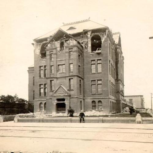 [Girls' High School damaged by the earthquake and fire of 1906]